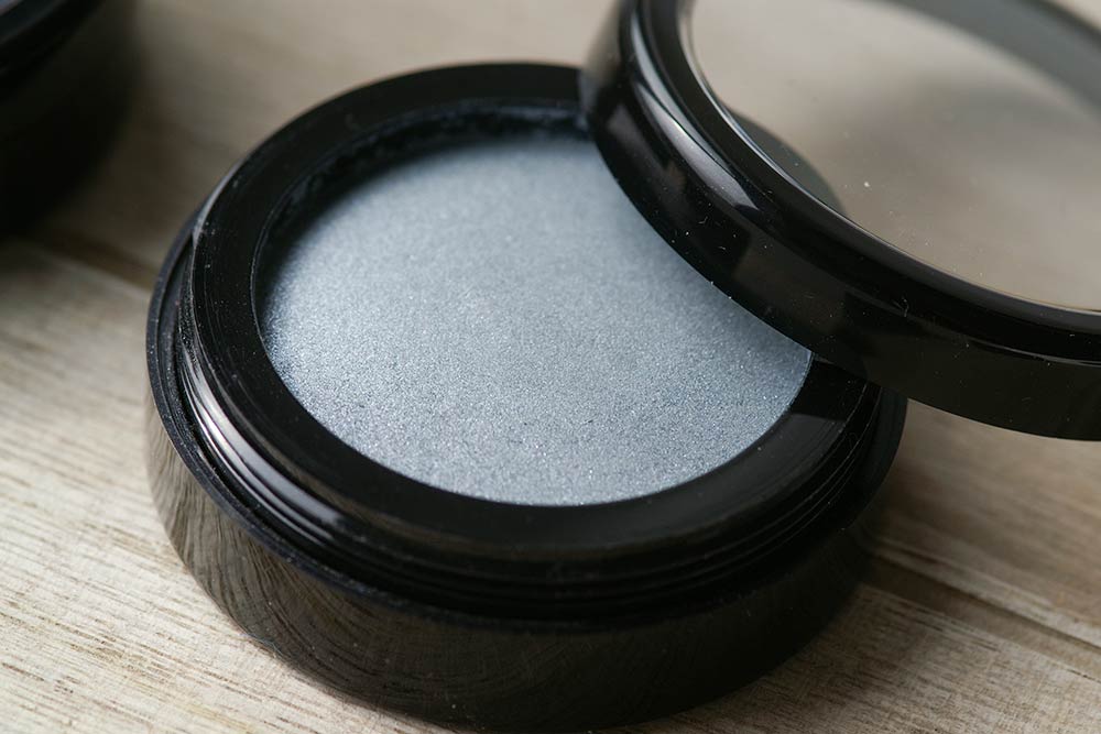 Eyeshadow in der Make-Up-Compact-Dose, 36 mm