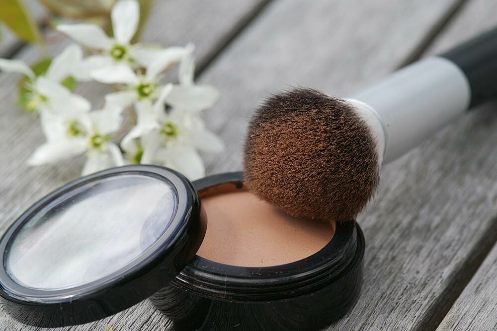 Bronzer in der Make-Up-Compact-Dose, 36 mm