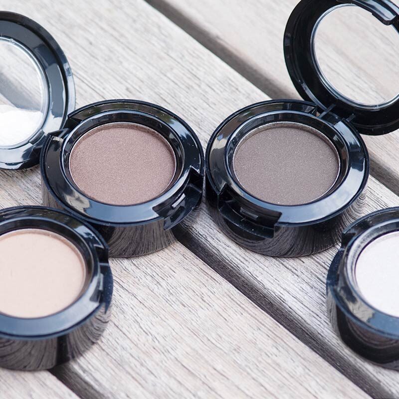Eyeshadows in Brauntönen in Make-Up-Compactdosen 26 mm